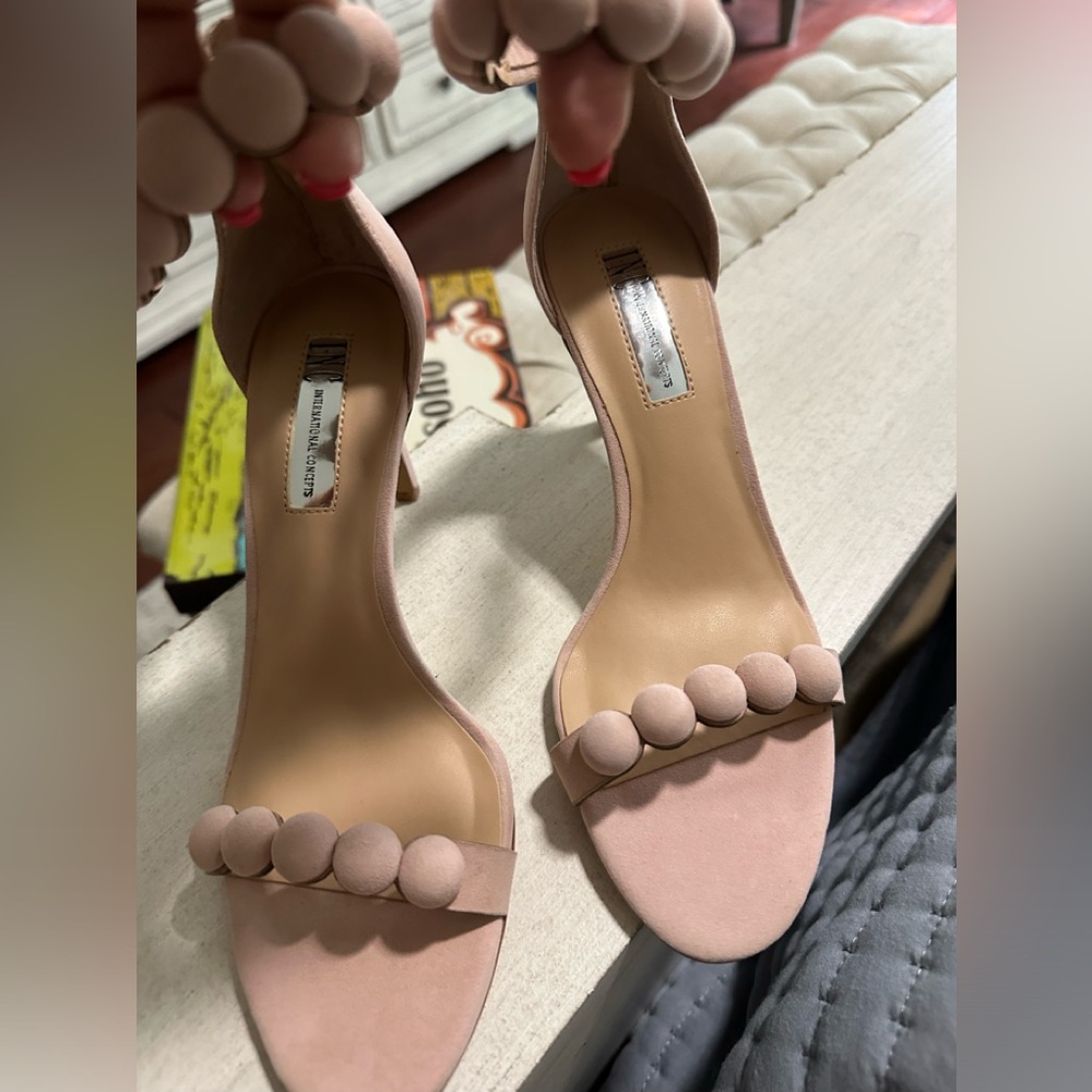 INC International Concepts light rose shoes